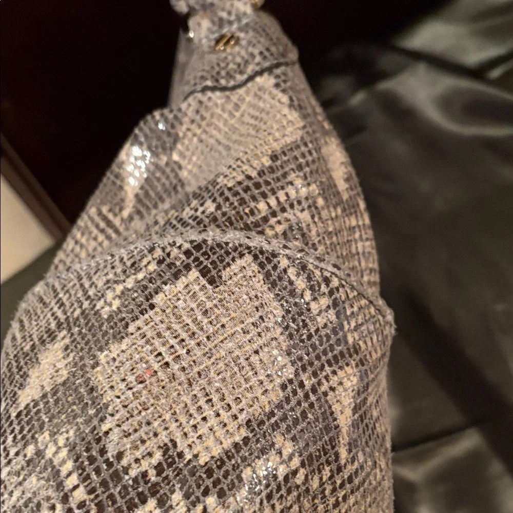 Michael Kors Elegant Snakeskin Shoulder Bag